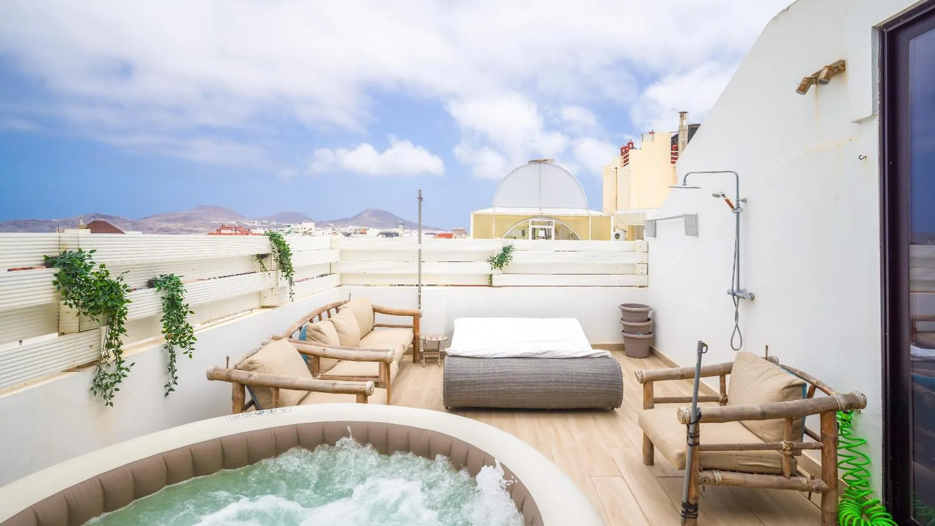 Las Palmas Beach Penthouse Spa